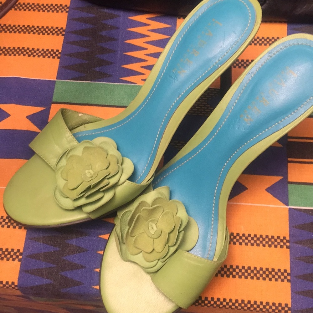 Shoes - Picture 4 of 4